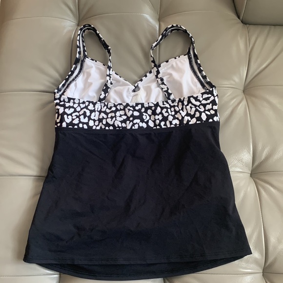 Lands end tankini bathing suit top - Picture 5 of 9